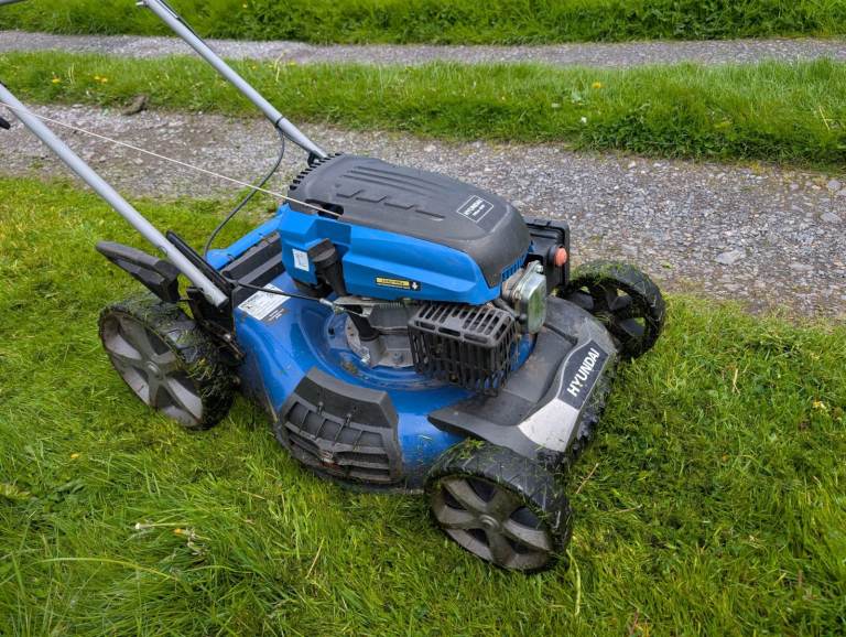 Hyundai HYM510SP Petrol Lawnmower