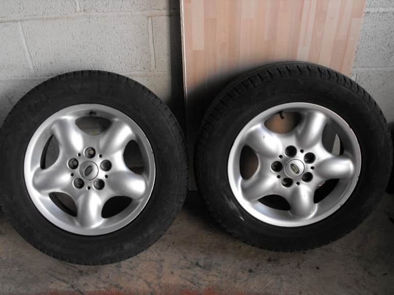 Matched Pair of Freelander 16 inch Alloy Wheels and Goodyear Tyres  215 /65/R16