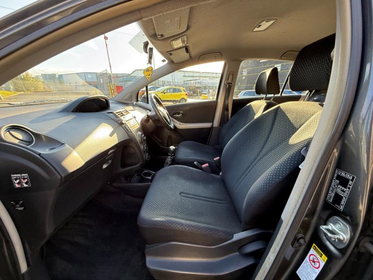 2010 Toyota Yaris 1.33 VVT-i TR 5dr [6] HATCHBACK Petrol Manual
