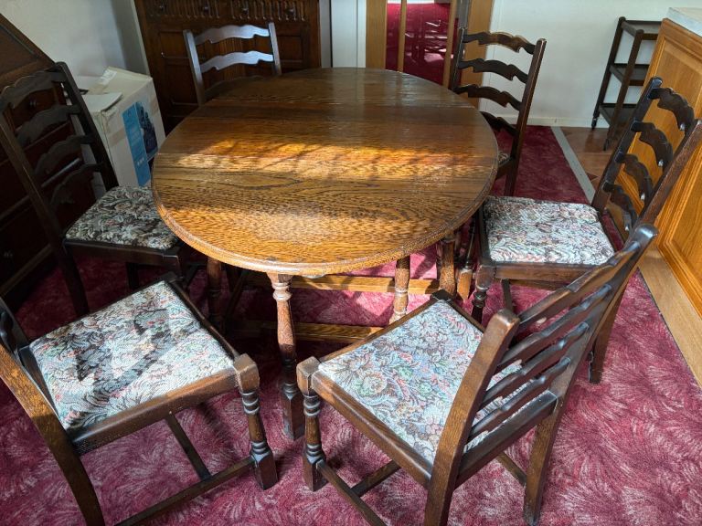 Vintage Oval Gateleg Dining Table with 8 chairs - solid oak