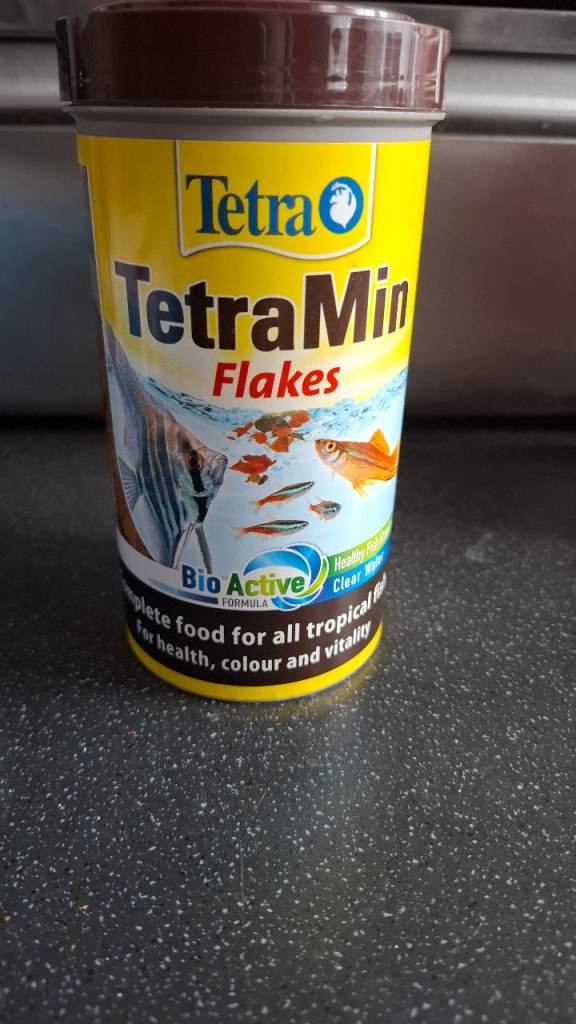 Fish food quarter tub & 1 filter