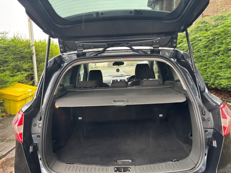 Ford, KUGA, Estate, 2009, Manual, 1997 (cc), 5 doors