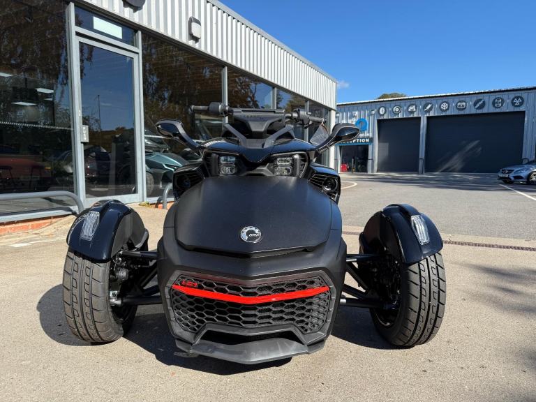 2025 Can-Am Spyder F3s 6 speed semi auto trike in black