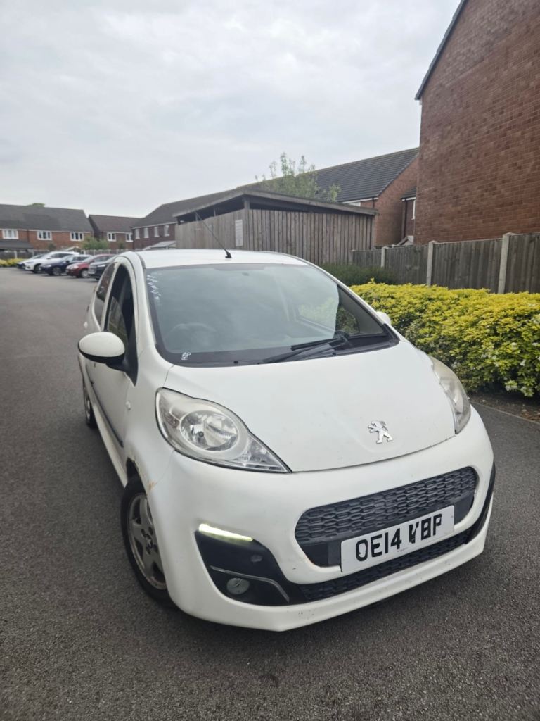 Peugeot, 107, Hatchback, 2014, Manual, 998 (cc), 5 doors