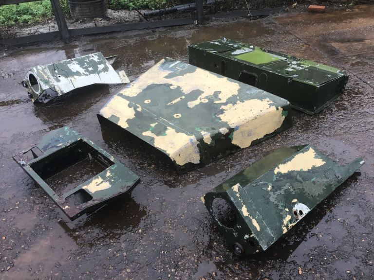 LAND ROVER AIRPORTABLE PARTS AND SOME 109 SEATBOXES.