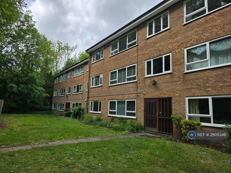 2 bedroom flat in Kings Heath, Birmingham, B14 (2 bed) (#2905346)