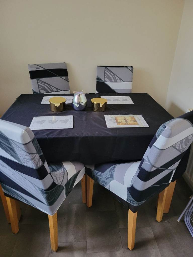 Dining Table and 4 Chairs Set – Good Condition