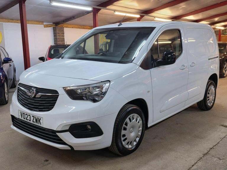 VAUXHALL COMBO 1.5 Turbo D 2300 Pro L1 H1 Euro 6 (s/s) 5dr 2023