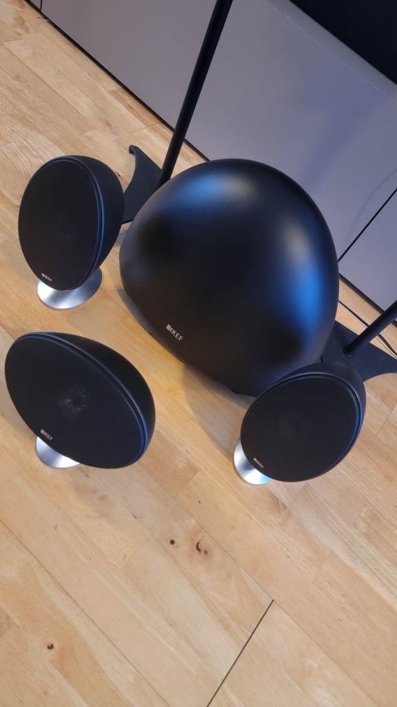 KEF E305 5.1 Home Cinema – Sub + Stands + Cables, Papers