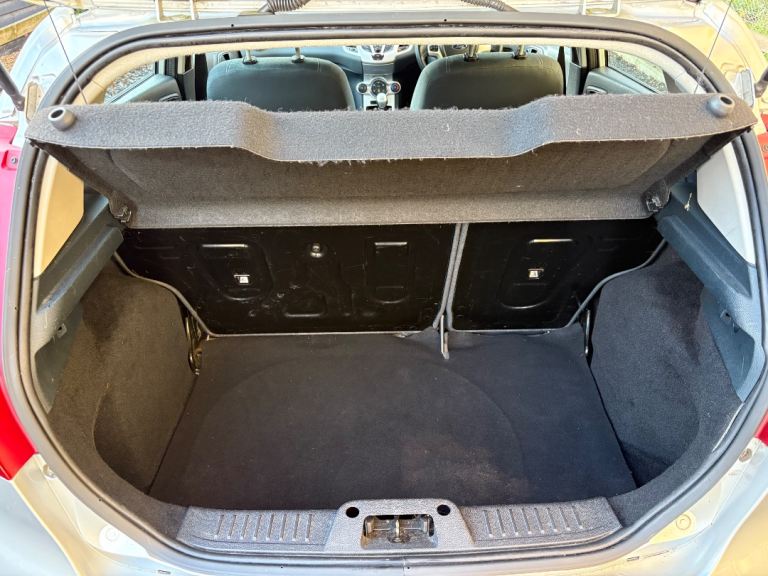 Ford, FIESTA, Hatchback, 2009, Manual, 1399 (cc), 5 doors