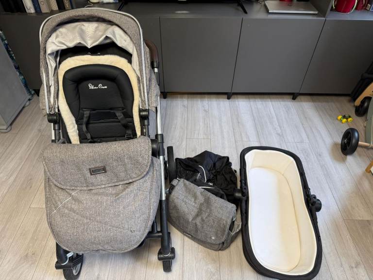 Silver Cross Pioneer Pushchair Carrycot and Changing Bag