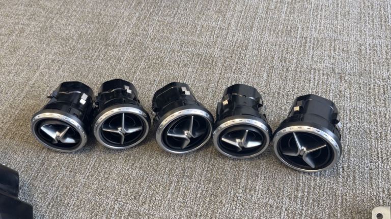 Genuine Mercedes A Class W176 CLA C117 GLA X156 Dashboard Air Vent Set x5 Turbine Style OEM