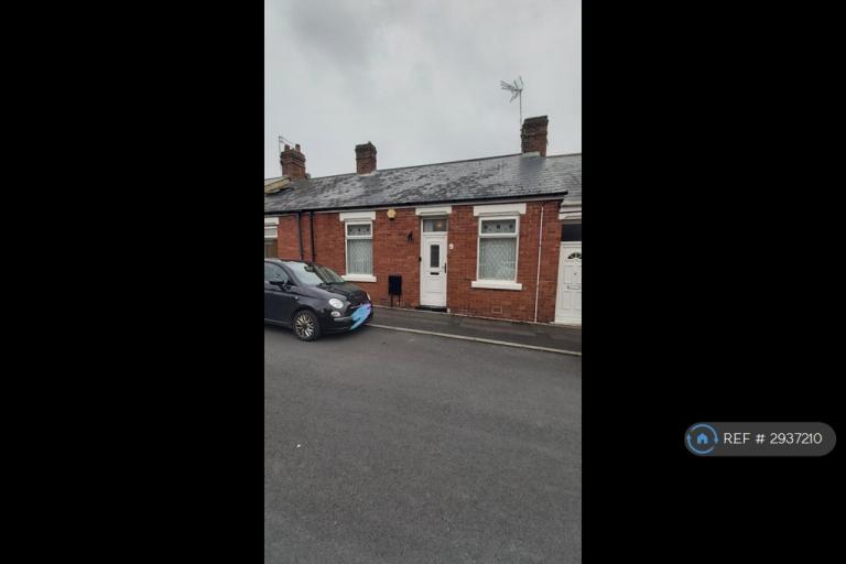 2 bedroom house in Hill Street, Seaham, SR7 (2 bed) (#2937210)