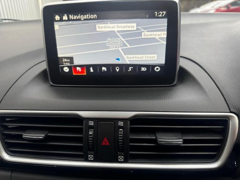 MAZDA MAZDA3 2.2 SKYACTIV-D SE Nav Fastback Euro 6 (s/s) 4dr 2015