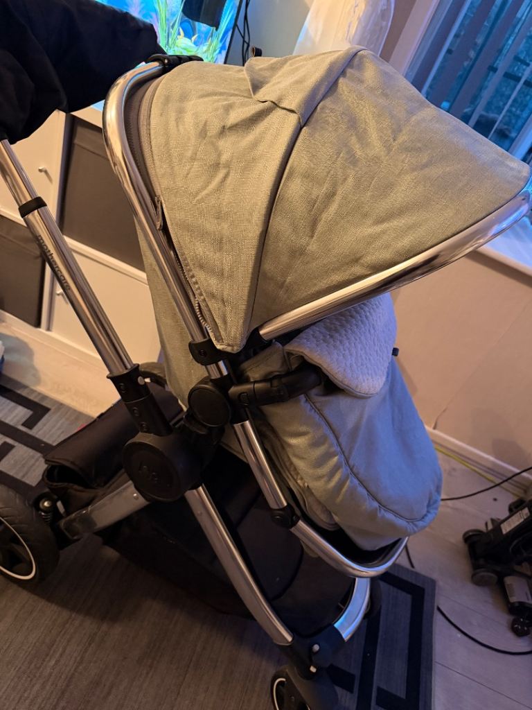 Mothercare journey travel system (carrycot not included)