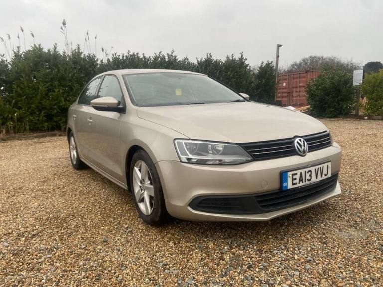 2013 Volkswagen Jetta 1.6 TDI BlueMotion Tech SE Saloon 4dr Diesel Manual Euro 5 (s/s) (105 ps) S...