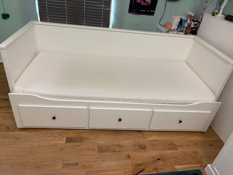 IKEA hemnes day bed with mattress 