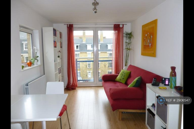 1 bedroom flat in Millennium Place, London, E2 (1 bed) (#2906547)