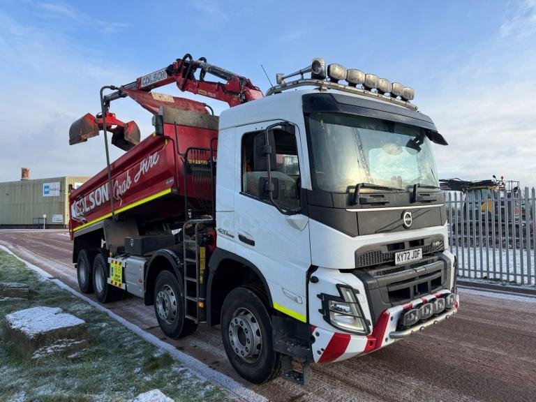 VOLVO FMX 420 2022 (72) EURO 6, 8X4 TIPPER GRAB, PALFINGER EPSILON M125 CRANE