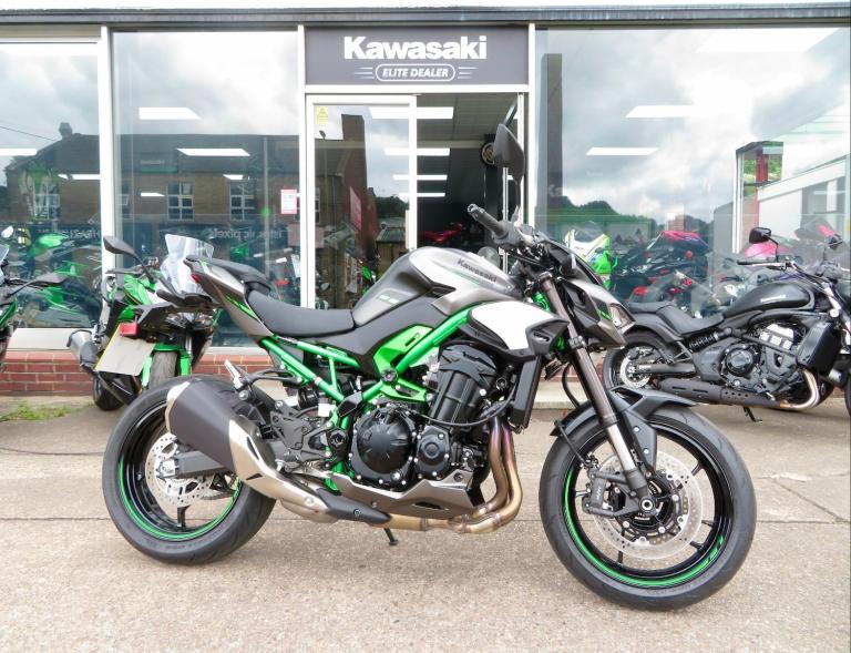 KAWASAKI Z900 2025