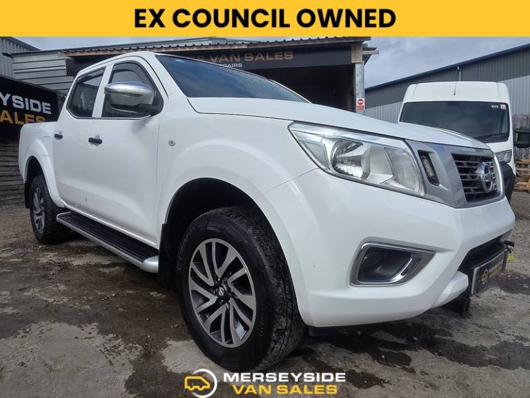 2019 Nissan Navara 2.3 dCi Visia Pickup Double Cab 4dr Diesel Manual 4WD Euro 6 (s/s) (163 ps) Pi...