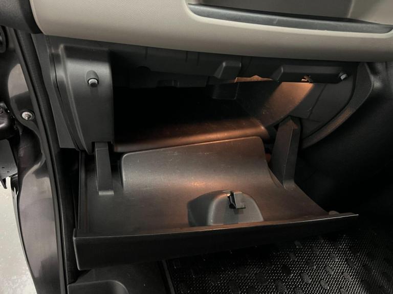 2016 Renault Trafic 1.6 dCi 27 Sport Nav SWB Standard Roof Euro 6 5dr Panel Van Diesel Manual