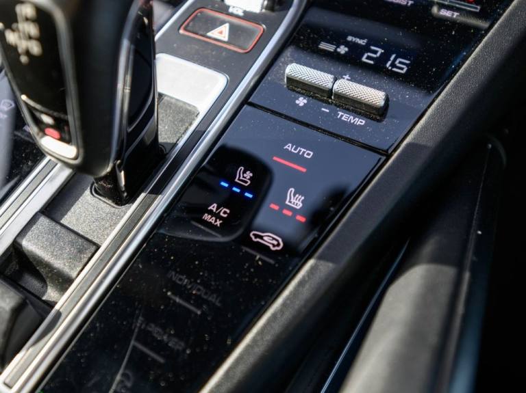 2018 Porsche Cayenne 4.0T V8 Turbo SUV 5dr Petrol TiptronicS 4WD Euro 6 (s/s) (550 ps) ESTATE Pet...