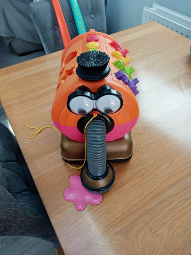 Teletubbies noo noo pull along 