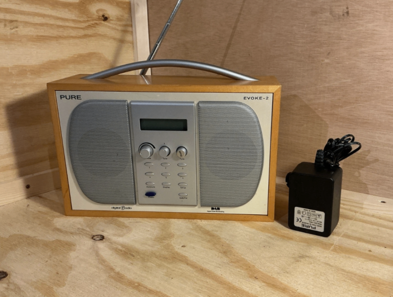 Pure Evoke-2 DAB/FM Digital Radio / inc Power Cable - Tested & Working