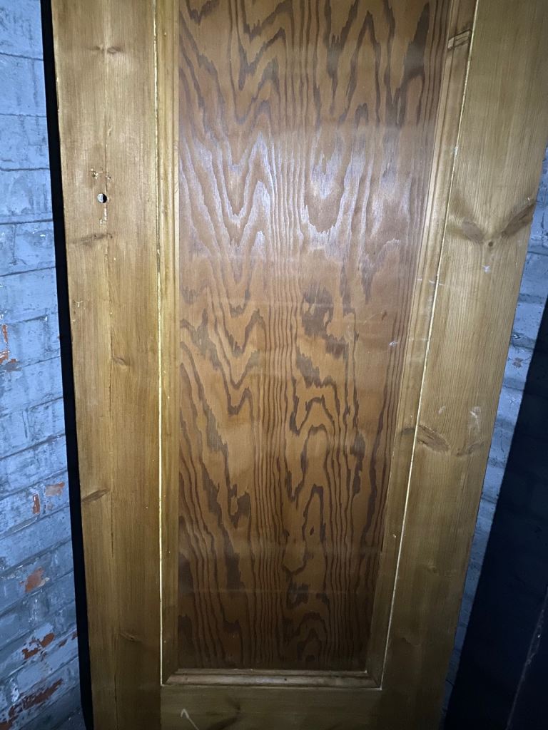 Solid wood doors 