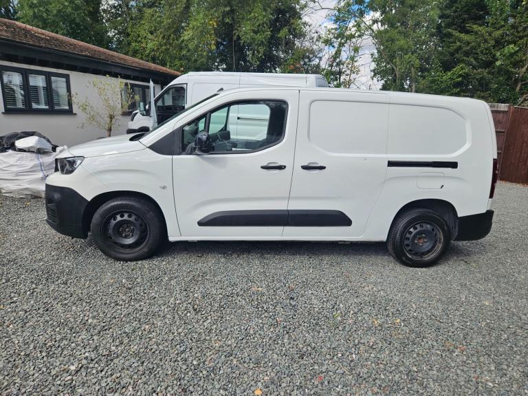 2022 Peugeot Partner 850 1.5 BlueHDi 100 Professional Premium Crew Van PANEL VAN Diesel Manual