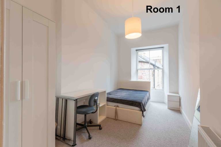 FLAT SHARE: Double room for let in contemporary, 6 bedroom flat at the Meadows – available soon