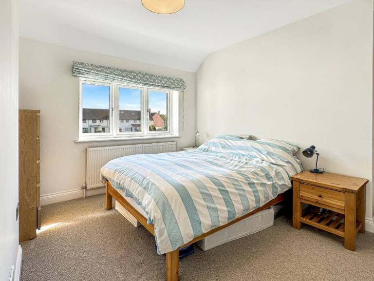 🌻Cheap Double Room Available Now | Only 5-minute Walk from Bruce Grove Station!