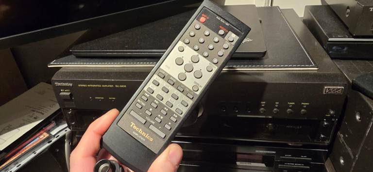 Technics SU A808 AMPLIFIER WITH REMOTE 