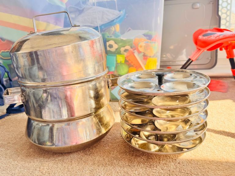 Idli Steamer Pot with Multi Plates – Perfect for South Indian Cooking – £20