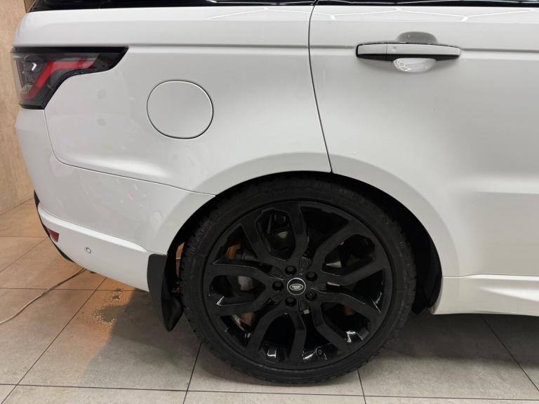 2020 Land Rover Range Rover Sport 3.0 SD V6 Autobiography Dynamic Auto 4WD Euro 6 (s/s) 5dr ESTAT...