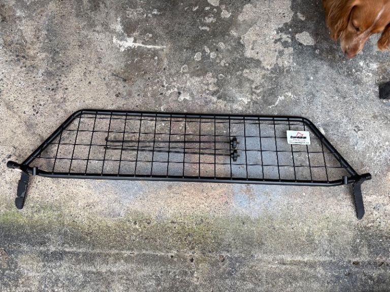 Guardsman dog guard for Golf MK7  