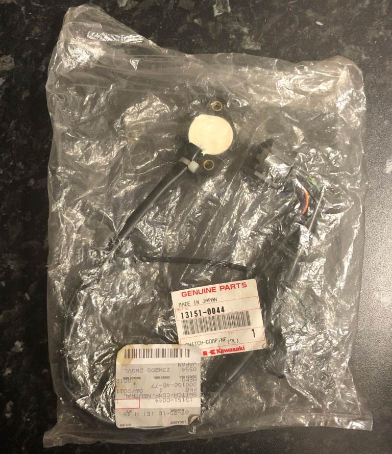 Kawasaki Zx10R Ninja Switch-comp,neutral 131510044