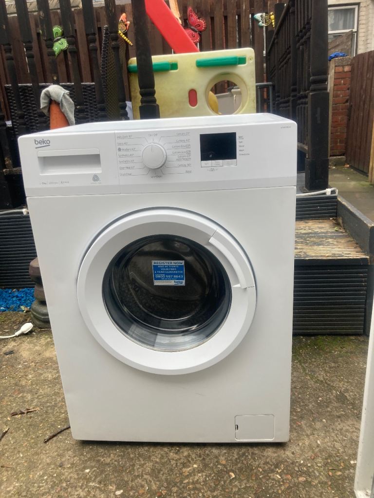 Beko 8kg washing machine like new can deliver for a small charge