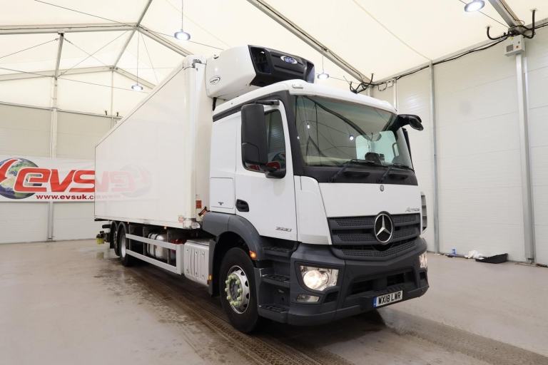 2018 (18 PLATE) Mercedes Benz ACTROS 2530 6x2 Euro 6 Refrigerated