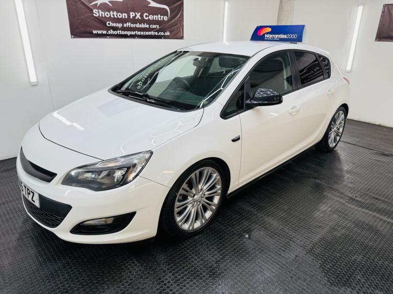2015 15 VAUXHALL ASTRA 1.6 CDTI ECOFLEX DESIGN MANUAL £20 TAX SMART MODERN CAR 