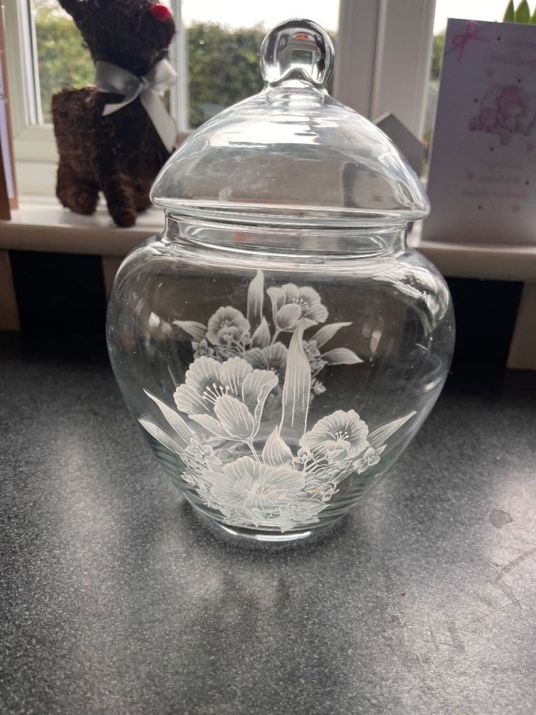image for 1950’s European etched glass cookie/sweet jar with lid