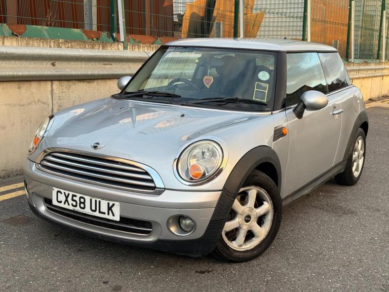 2009 MINI Hatch 1.4 One 3 Doors ULEZ Free 1 Year MOT Service History Two Keys smooth Drive ULEZ Free