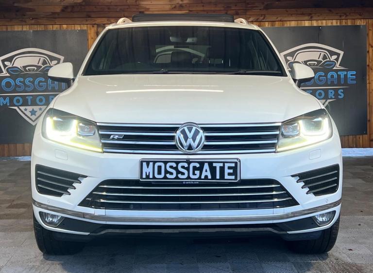 2017 Volkswagen Touareg 3.0 TDI V6 BlueMotion Tech R-Line Tiptronic 4WD Euro 6 (s/s) 5dr ESTATE D...