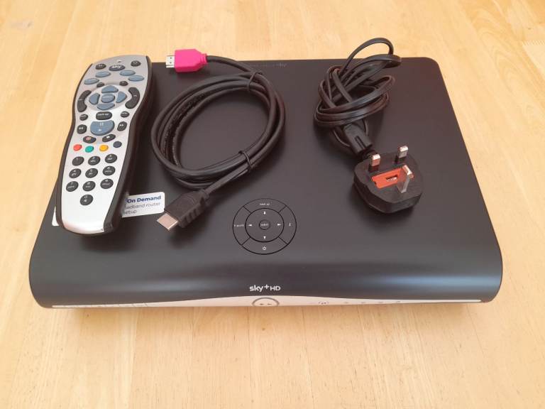 Sky Plus+ HD Digital TV Box DRX890WL-C DVB Freeview Digital Set Top Box in excellent working order