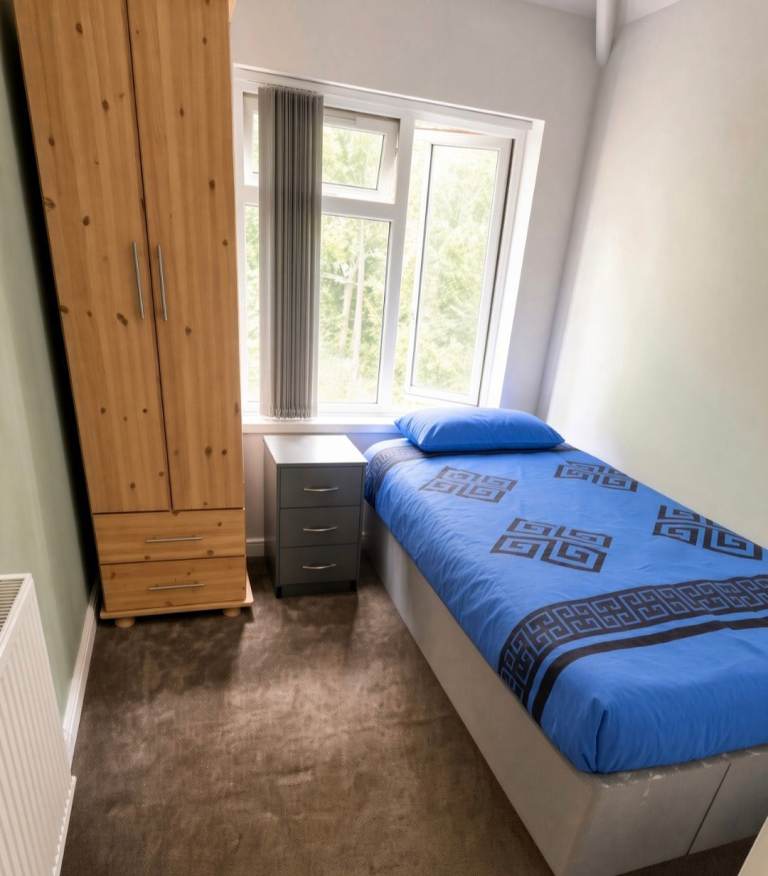 Single room available - Hb/DSS 