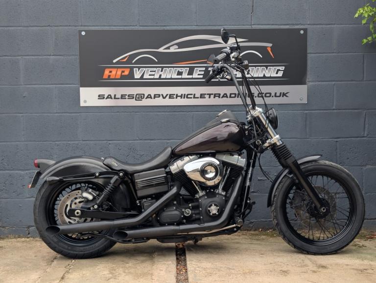 2012 Harley-Davidson DYNA STREET BOB FXDB Solid Colour (12MY)  Petrol Manual