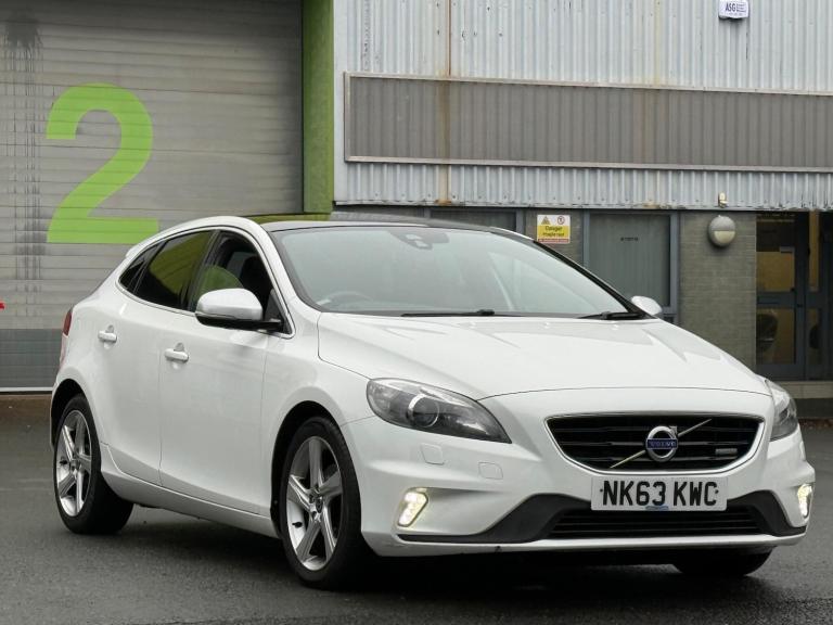 2013 Volvo V40 1.6 D2 R-Design Euro 5 (s/s) 5dr HATCHBACK Diesel Manual