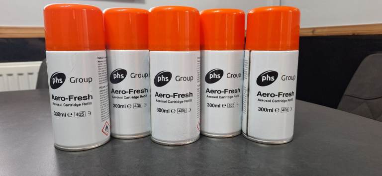 5 x 300ml Areo Fresh punchy orange smell.