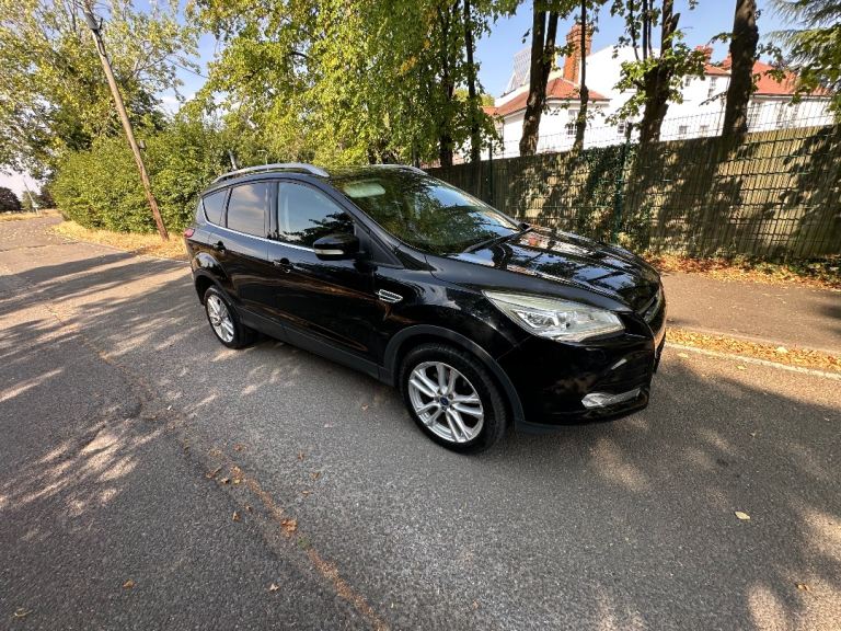Ford, KUGA, Hatchback, 2016, Semi-Auto, 1997 (cc), 5 doors